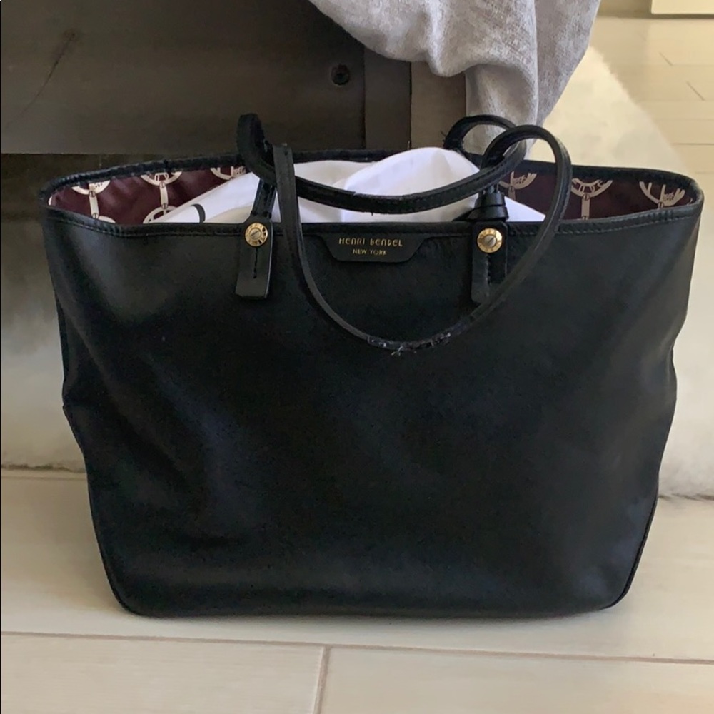 Henri Bendel West 57th tote black